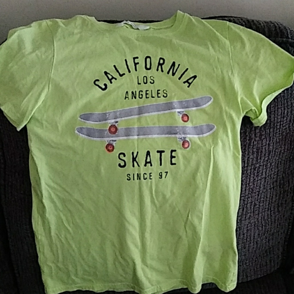 M 10/12 H&M boys california skater shirt